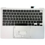 A3113 – MacBook Air 13.6″ (2024, M3) Top Case met Toetsenbord AZERTY BE – Zilver — vooraanzicht