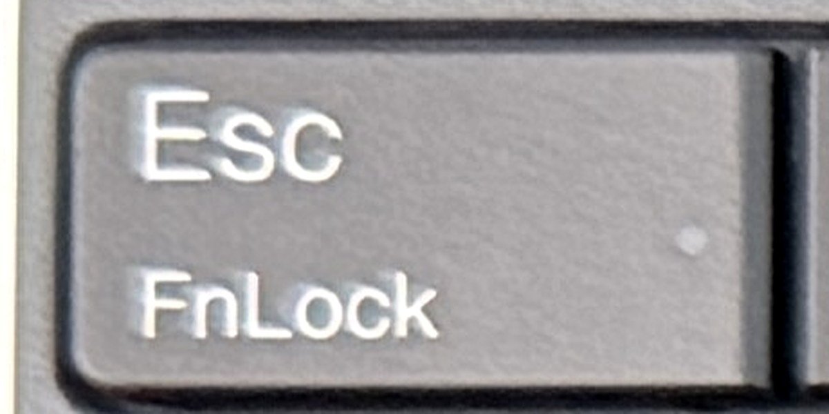 De Esc-toets op een Belgisch AZERTY-toetsenbord